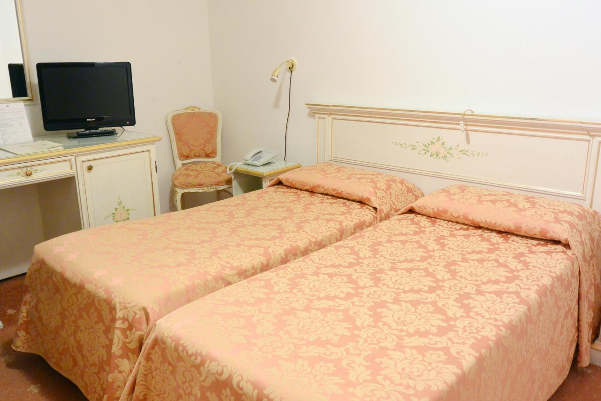 Ambassador Tre Rose 3* Venezia