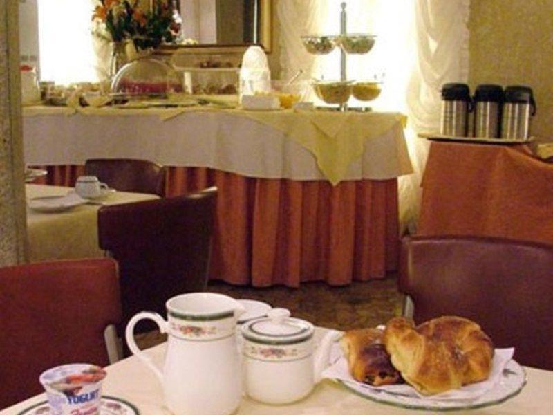 Hotel Ambassador Tre Rose Venezia